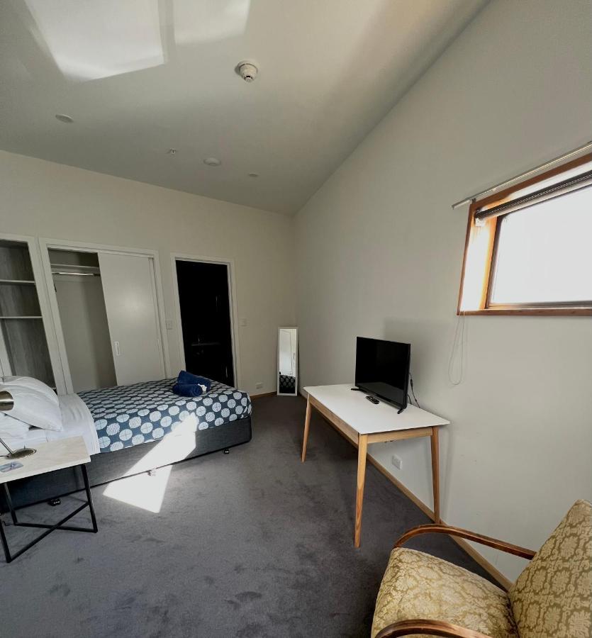 On Top Backpackers Dunedin Exterior foto