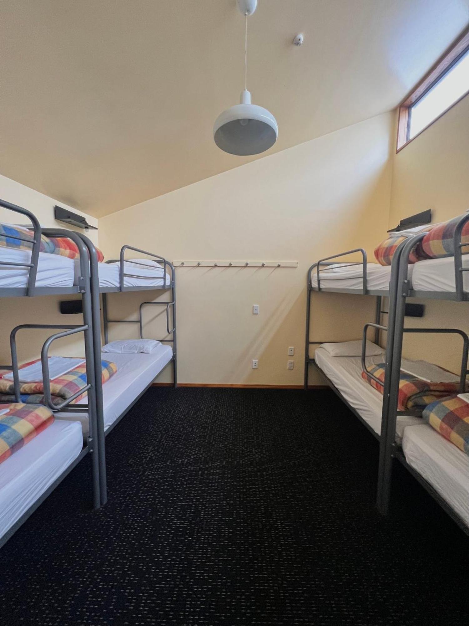 On Top Backpackers Dunedin Exterior foto