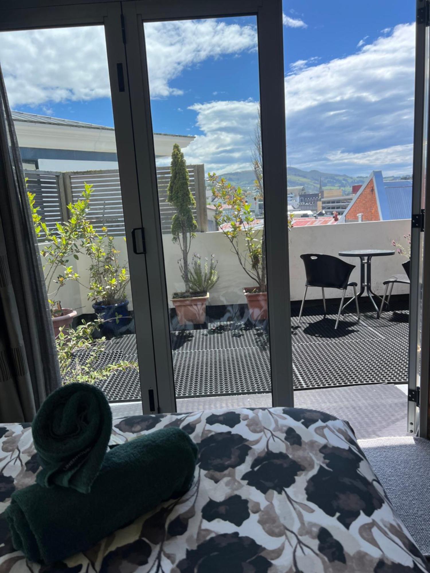 On Top Backpackers Dunedin Exterior foto
